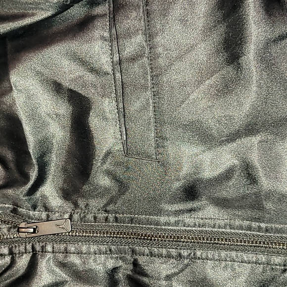Jordan. Black Bomber Jacket. Arm-pocket. 9.5/10 condition. Men's size Large - Picture 8 of 16